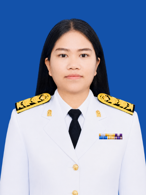 นางสาวยอดธิดา รุ่นใหม่